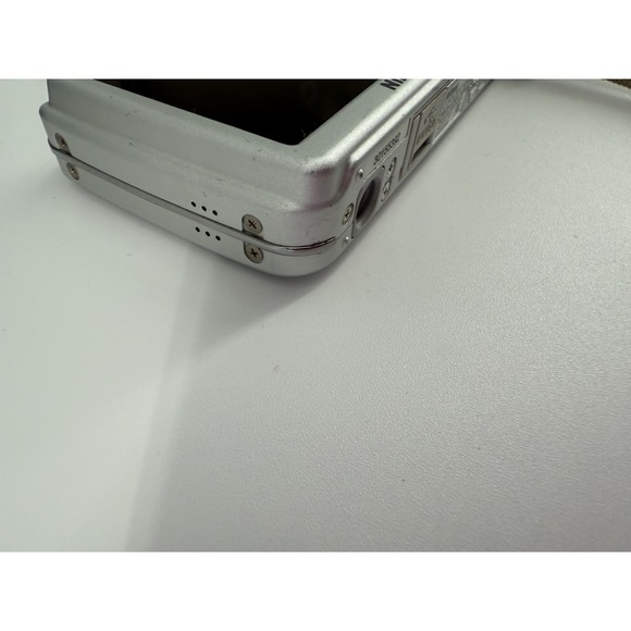 Nikon CoolPix S202 Compact Digital Camera Zoom Charger, Manuals Tested Working - Picture 7 of 11